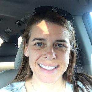 Meet your Posher, Stephanie